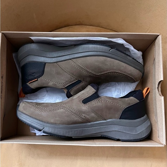 New Clarks Wave 2.0 Edge Dark Taupe Men’s Leather Shoes main image 11